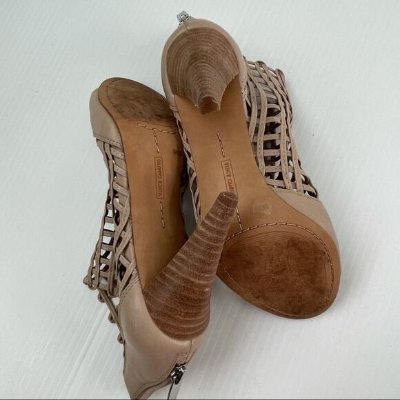 Vince Camuto Atina peep toe woven heeled booties back zip closure stacked heel - Picture 9 of 10